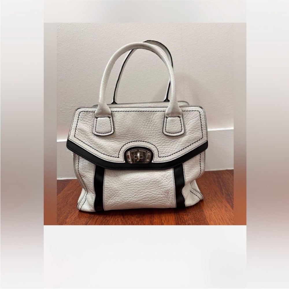 Black and White Henri Bendel